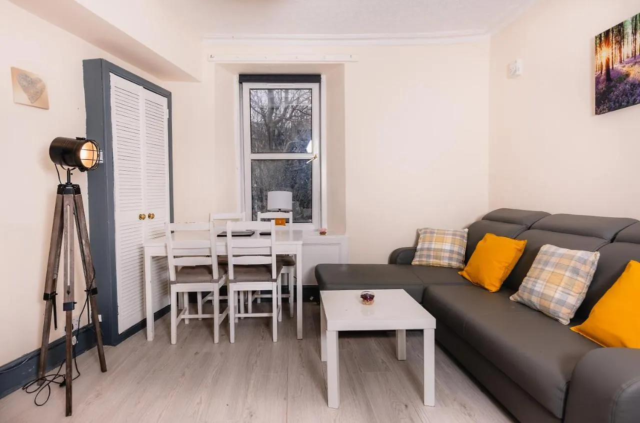 Warm&Welcoming City Centre Apartments By Meadows 8 Edinburgh
