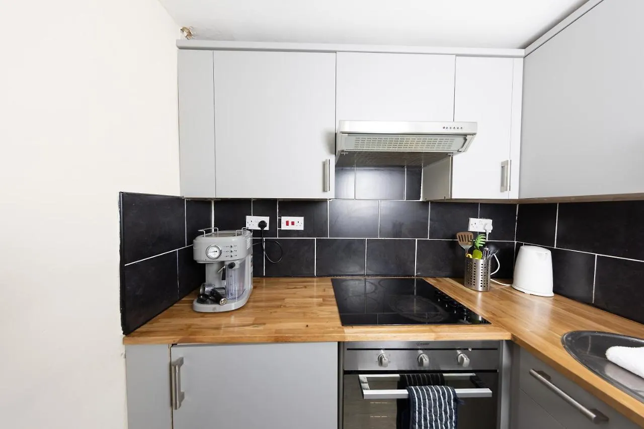 Warm&Welcoming City Centre Apartments By Meadows 8 Edinburgh